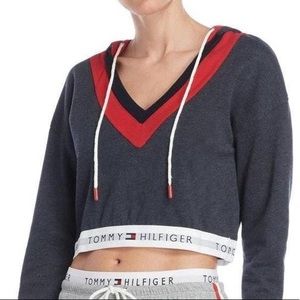 Tommy Hilfiger Cropped Sweatshirt